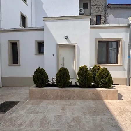 At Modern Boutique Bucarest