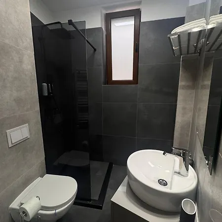 At Modern Boutique Apartament Bukareszt