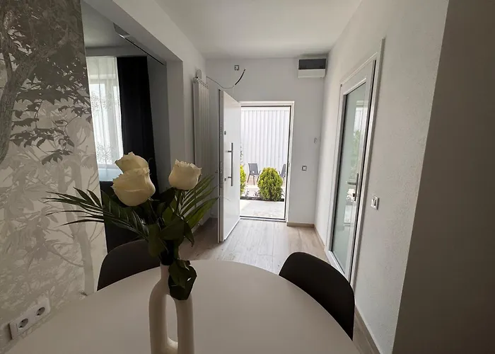 At Modern Boutique Bucarest