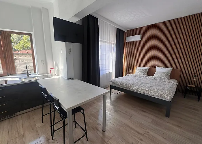 Apartment At Modern Boutique *
