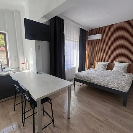 Apartment At Modern Boutique *