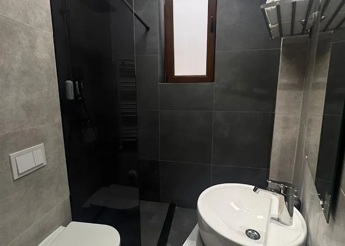 At Modern Boutique Daire Bükreş